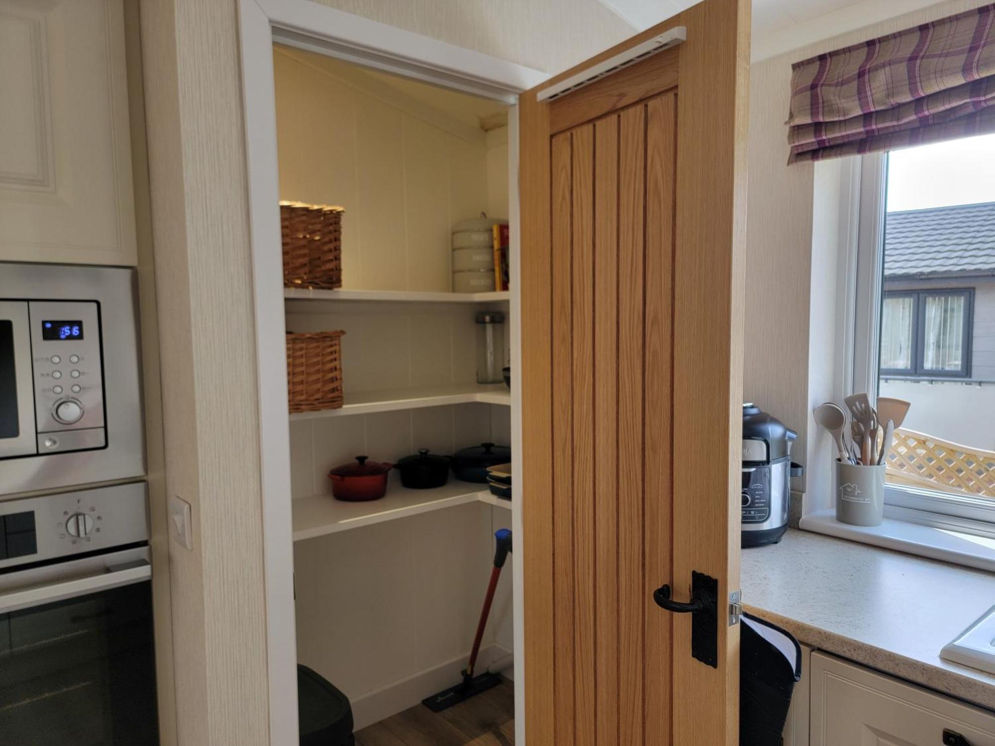 Stunning Luxury 2-Bed Lodge In Routh With Hot Tub Beverley Exterior foto