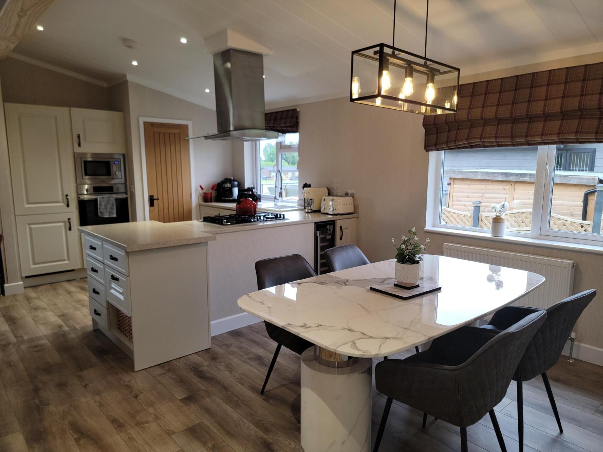 Stunning Luxury 2-Bed Lodge In Routh With Hot Tub Beverley Exterior foto